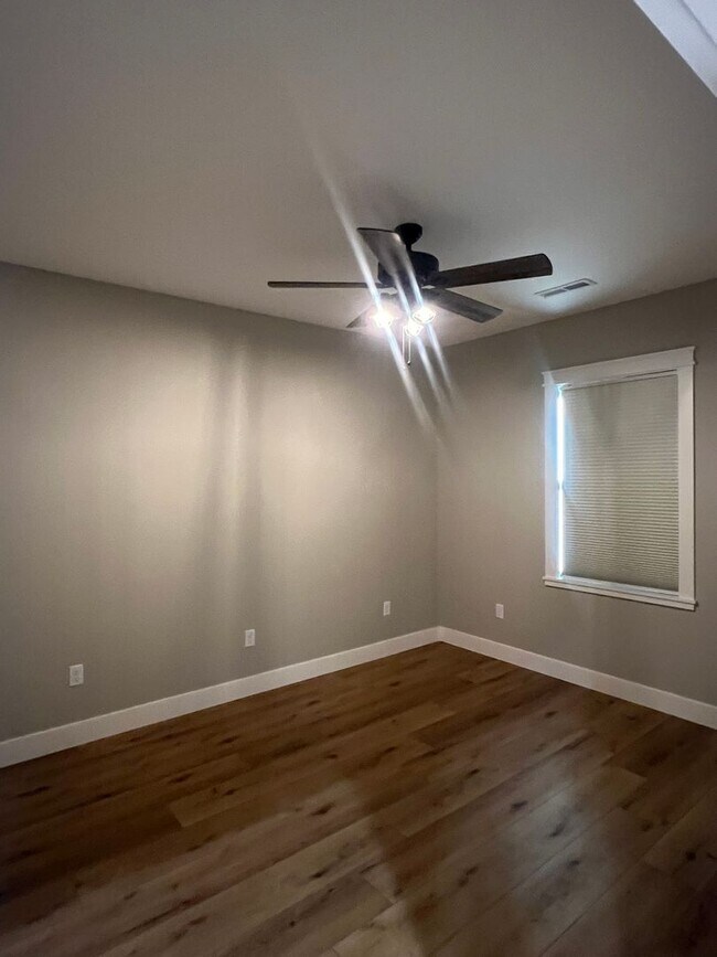 Building Photo - New Construction 3bd/2ba duplex