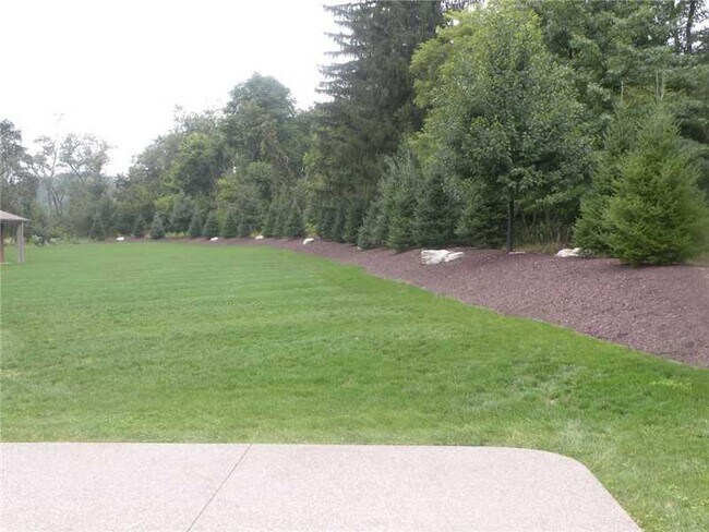 Building Photo - 6450 Pleasant St