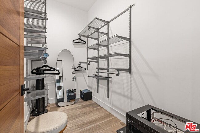 Building Photo - 22747 Erwin St