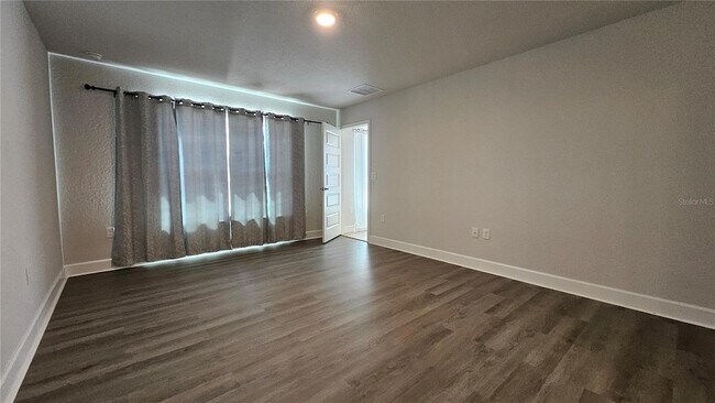 Building Photo - 5050 SW 91st St
