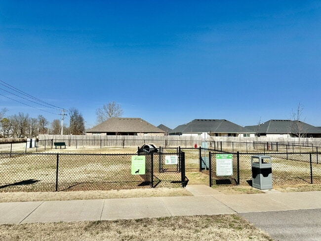 Building Photo - 841 Massachusetts Ave