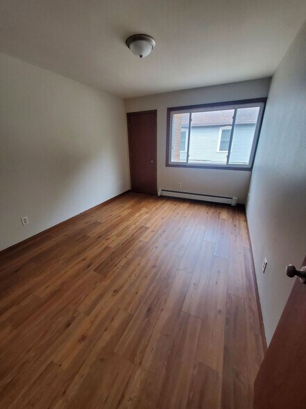 Building Photo - 405 N East Ave