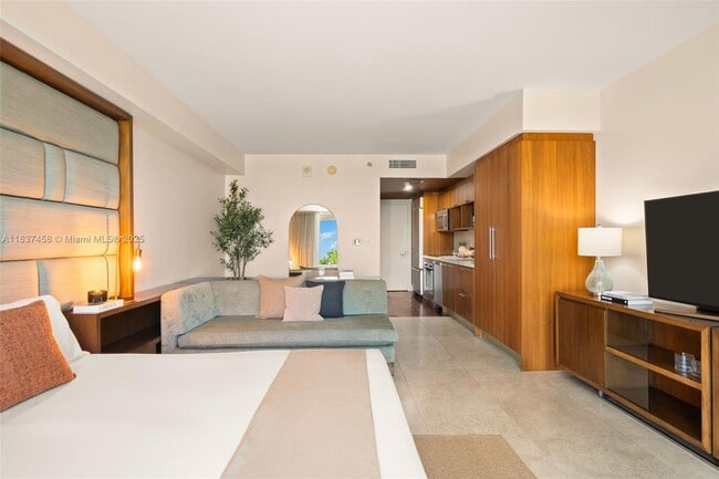 Building Photo - 50 Biscayne Blvd