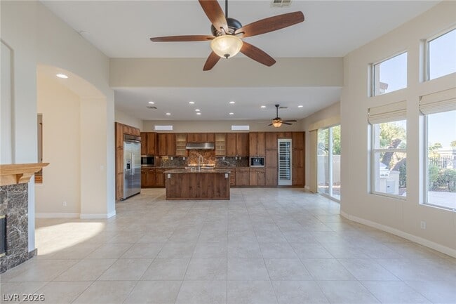 Building Photo - 2749 Botticelli Dr