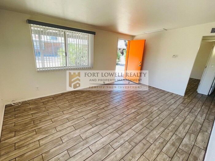 Building Photo - 1310 N Richey Blvd