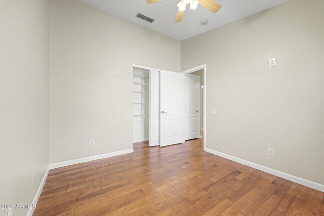 Building Photo - 558 W Bluefield Ave