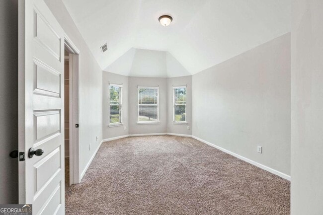 Building Photo - 2214 Golden Eagle Dr