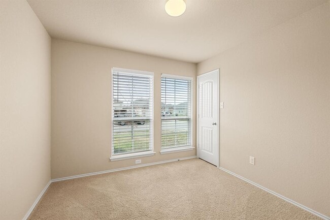 Building Photo - 1509 Birmingham Dr