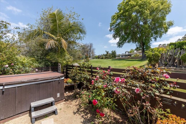 Building Photo - 1356 San Julian Dr