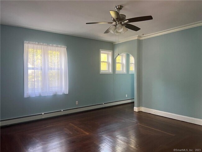 Building Photo - 214 Goffe Terrace