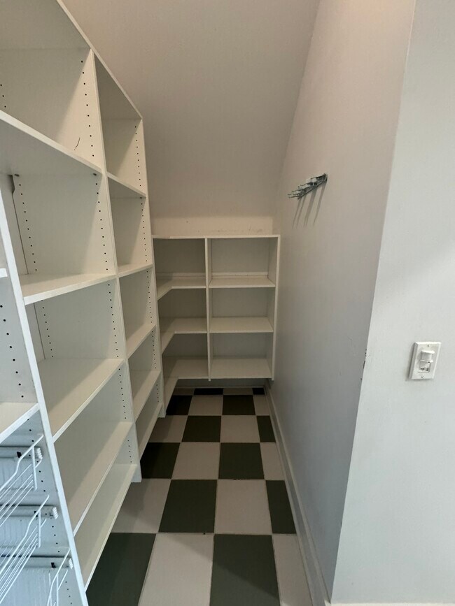 Building Photo - 9504 Purple Sage Rd