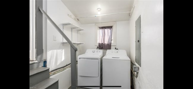 Washer and dryer/utility room - 3436 Chesapeake Blvd