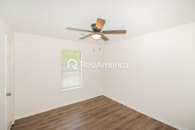 Building Photo - Newly Renovated 3/1.5 in Horn Lake