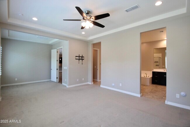 Building Photo - 10463 E Sanger Ave