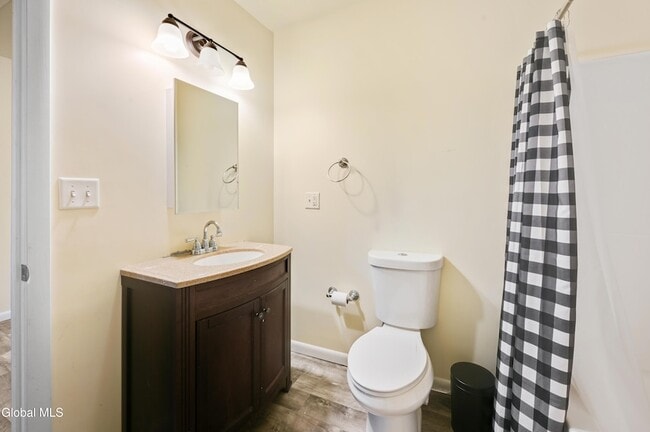 Building Photo - 281 Main St