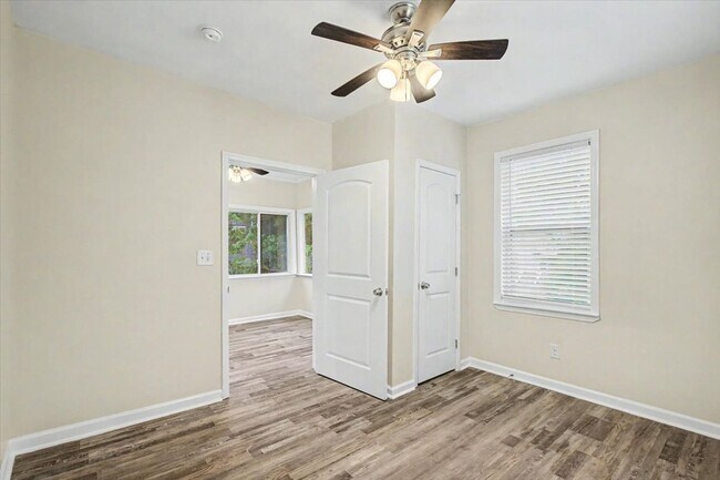Building Photo - Downtown 2 bedroom Condo