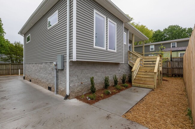 Building Photo - Modern Nations Home | 2 Bed, 2 Bath | 900 ...