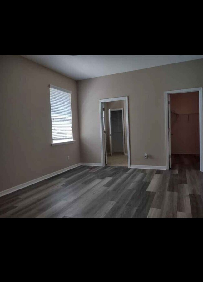 Building Photo - 2448 Blackburn Cir