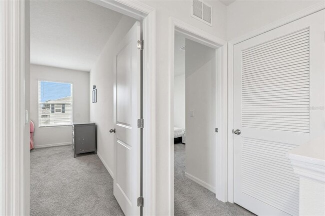 Building Photo - 5667 Chorleywood Ln