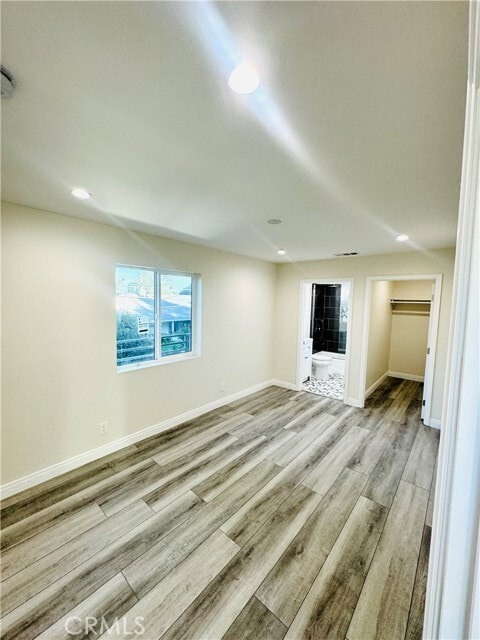 Building Photo - 9318 Encino Ave