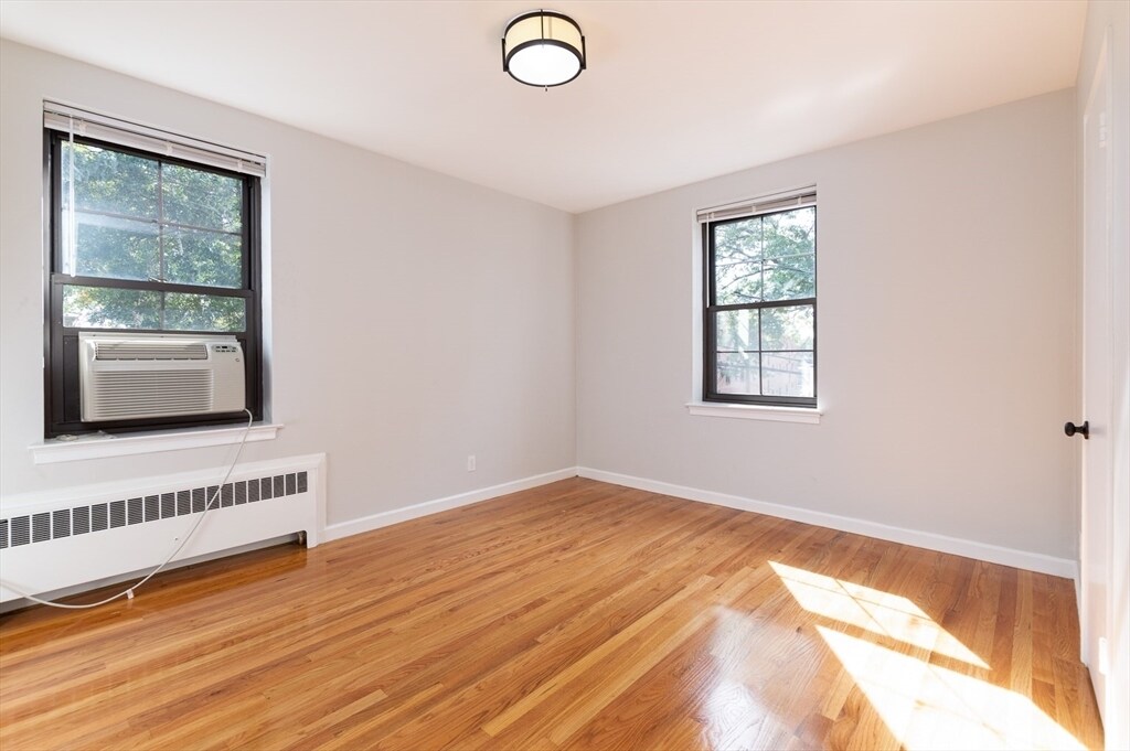 Building Photo - 43 Harvard St