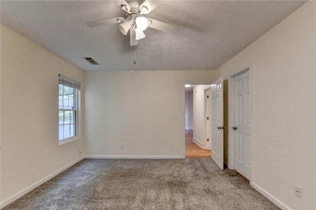 Building Photo - 3112 Sentinel Cir