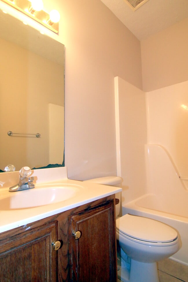 Building Photo - 2123 Moonlite Ct