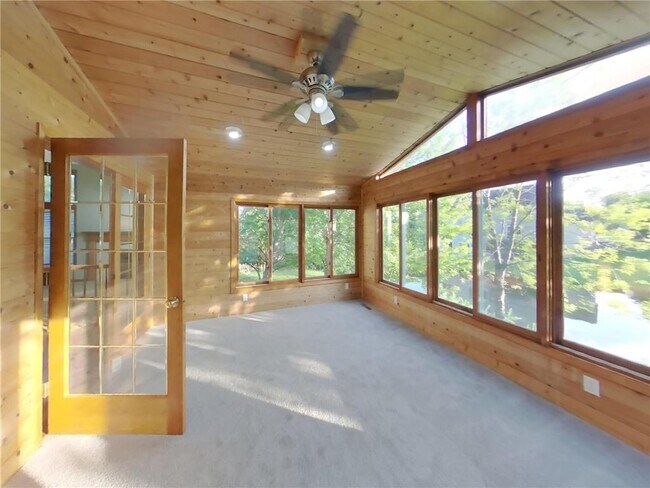 Building Photo - 3420 Olive Ln N