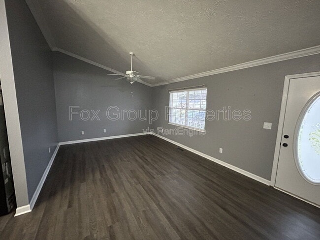 Building Photo - 158 Westscott Dr