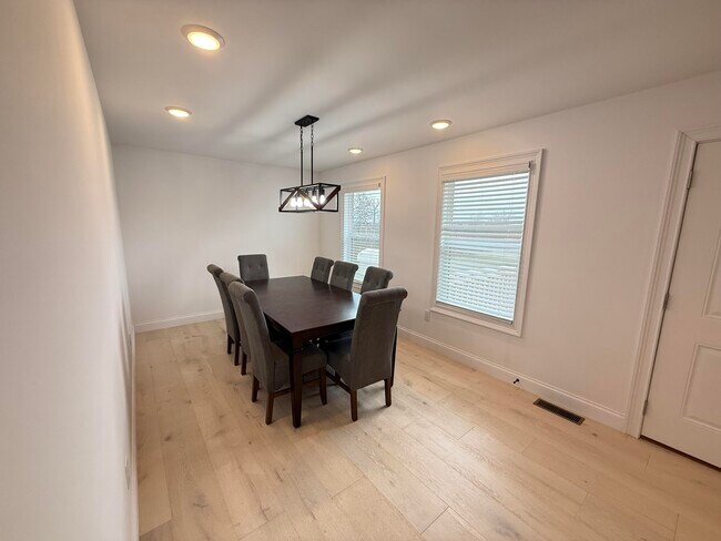 Building Photo - 46 Caden Ln