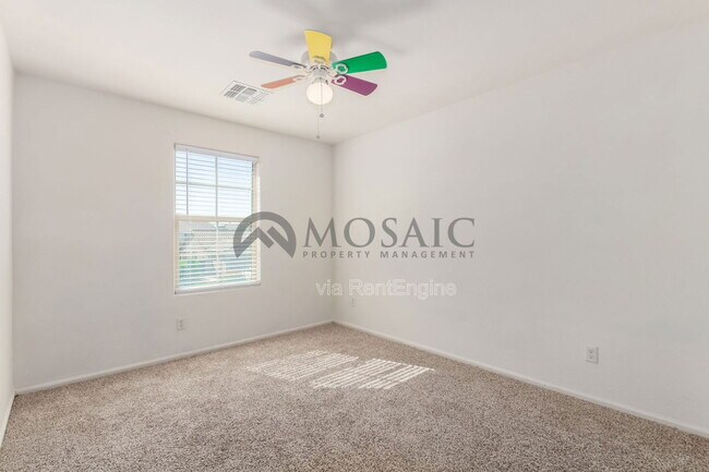 Building Photo - 904 E Euclid Ave