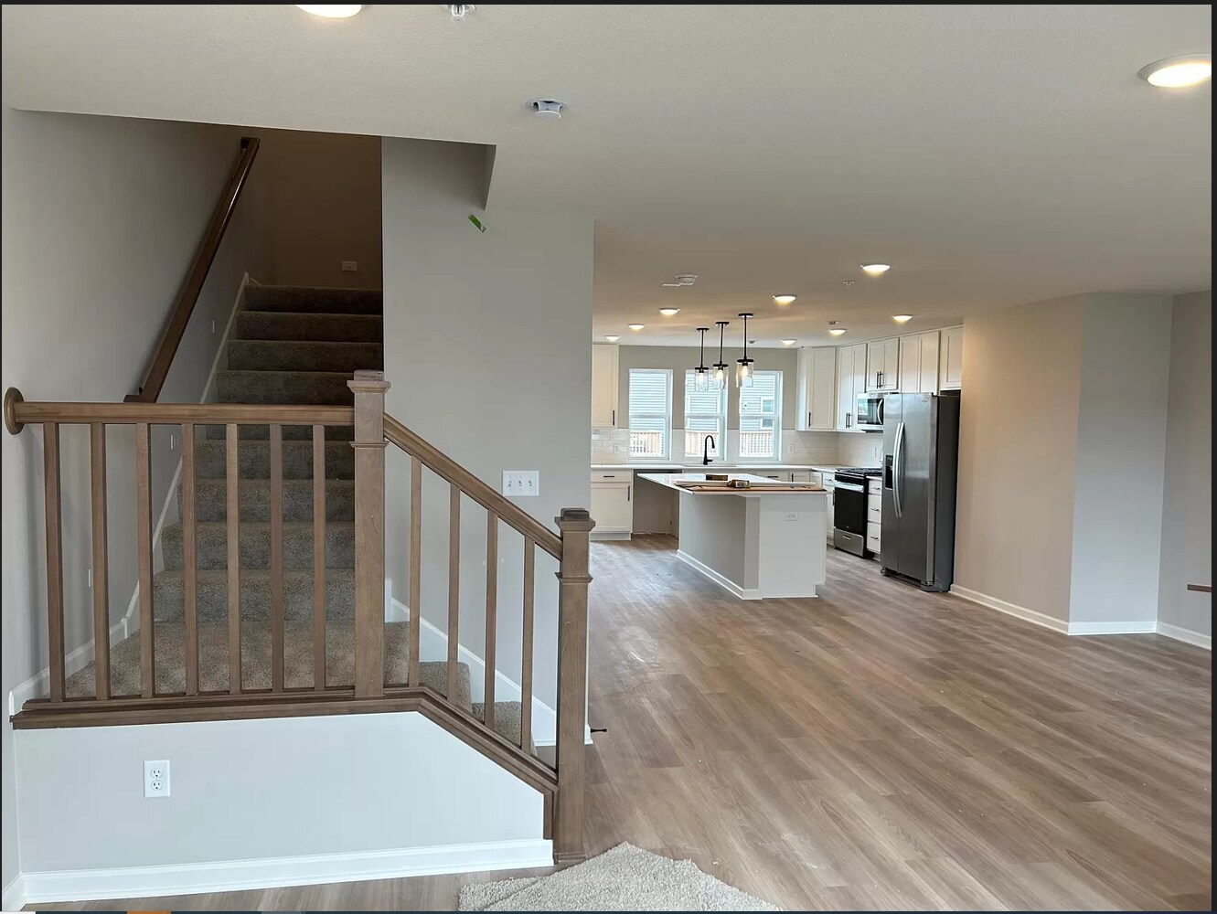 Building Photo - 15601 Fairbrook Ct