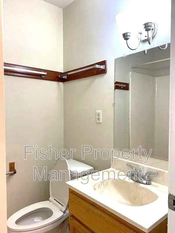 Building Photo - 4701 Craddock Ave