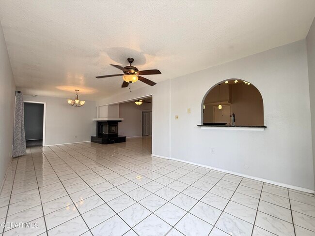 Building Photo - 11109 Pink Coral Dr