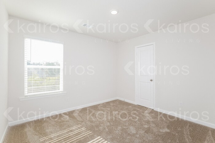 Building Photo - 3505 Bridgewood Dr