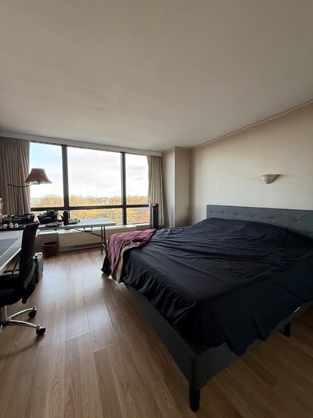 Building Photo - 5415 N Sheridan Rd