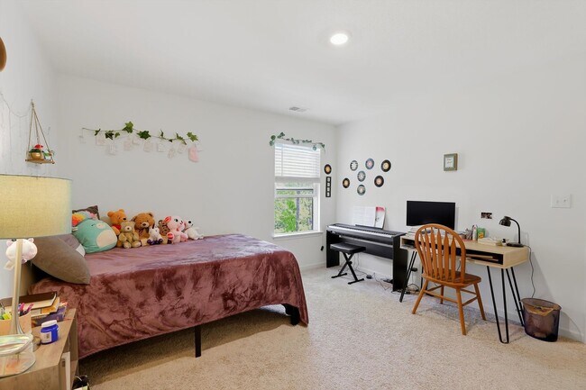 Building Photo - Refined Living in Hardin Valley | Modern Luxury Home with Loft & Outdoor Retreat