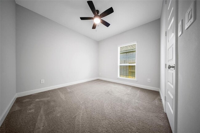 Building Photo - 615 Sand Branch Dr