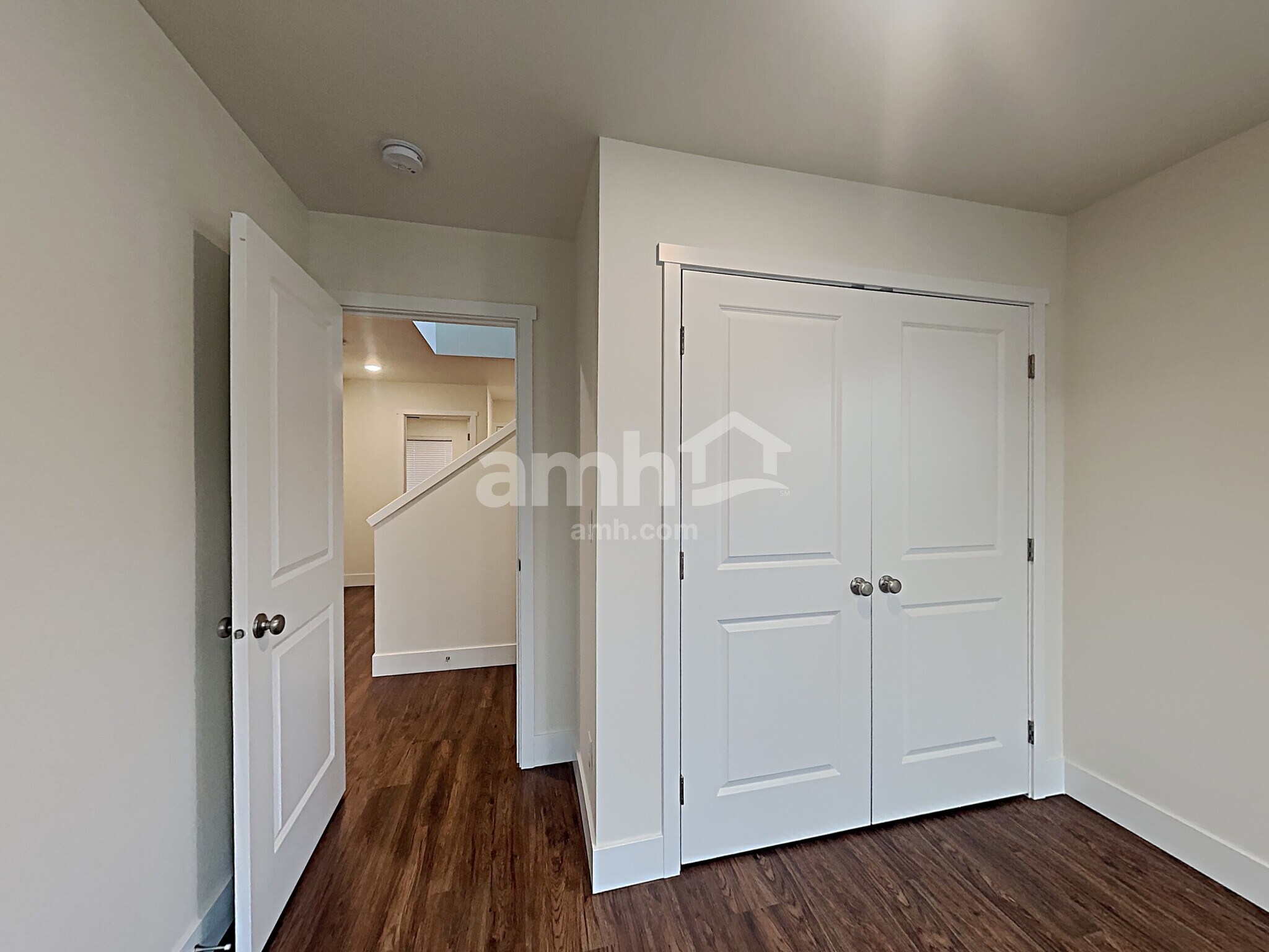 Building Photo - 33030 Lookout Ln