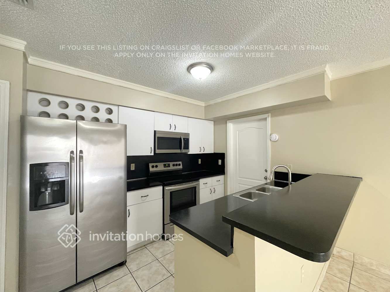 Building Photo - 9280 SW 154th Ct