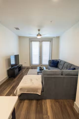 Building Photo - 3801 Vitruvian Way