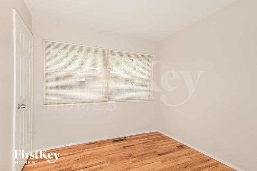 Building Photo - 7 Santa Anita Ct