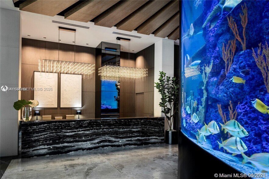 Building Photo - 1451 Brickell Ave