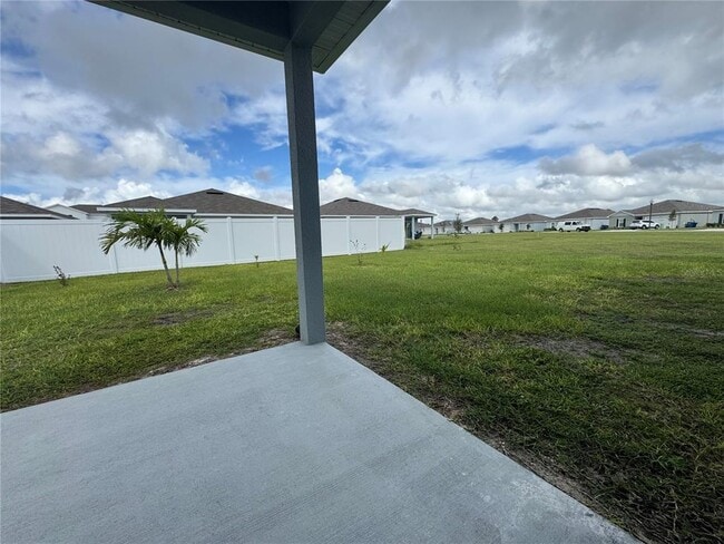 Building Photo - 1353 Tank Trl