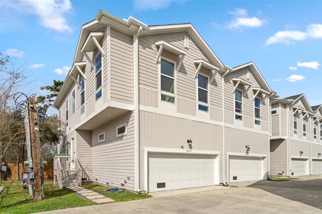 Building Photo - 5610 Patrick St