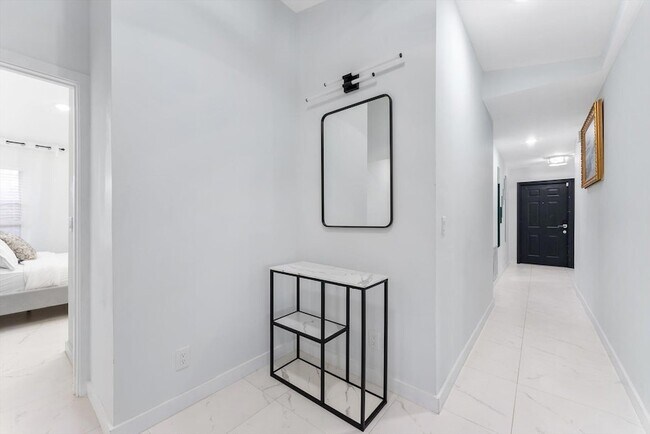 Building Photo - 13947 Geranium Pl