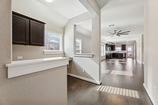 Building Photo - 128 Gidran Trail