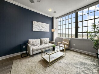 Building Photo - 1401 N 5th St