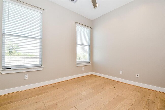 Building Photo - 4508 Hardy St