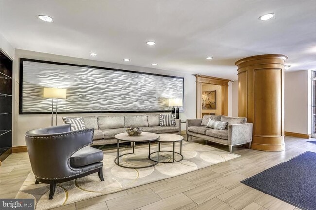 Building Photo - 3900 Tunlaw Rd NW